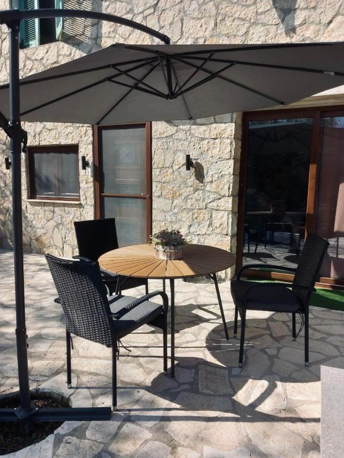 Moxy Paxos Apartments Гайос Екстериор снимка