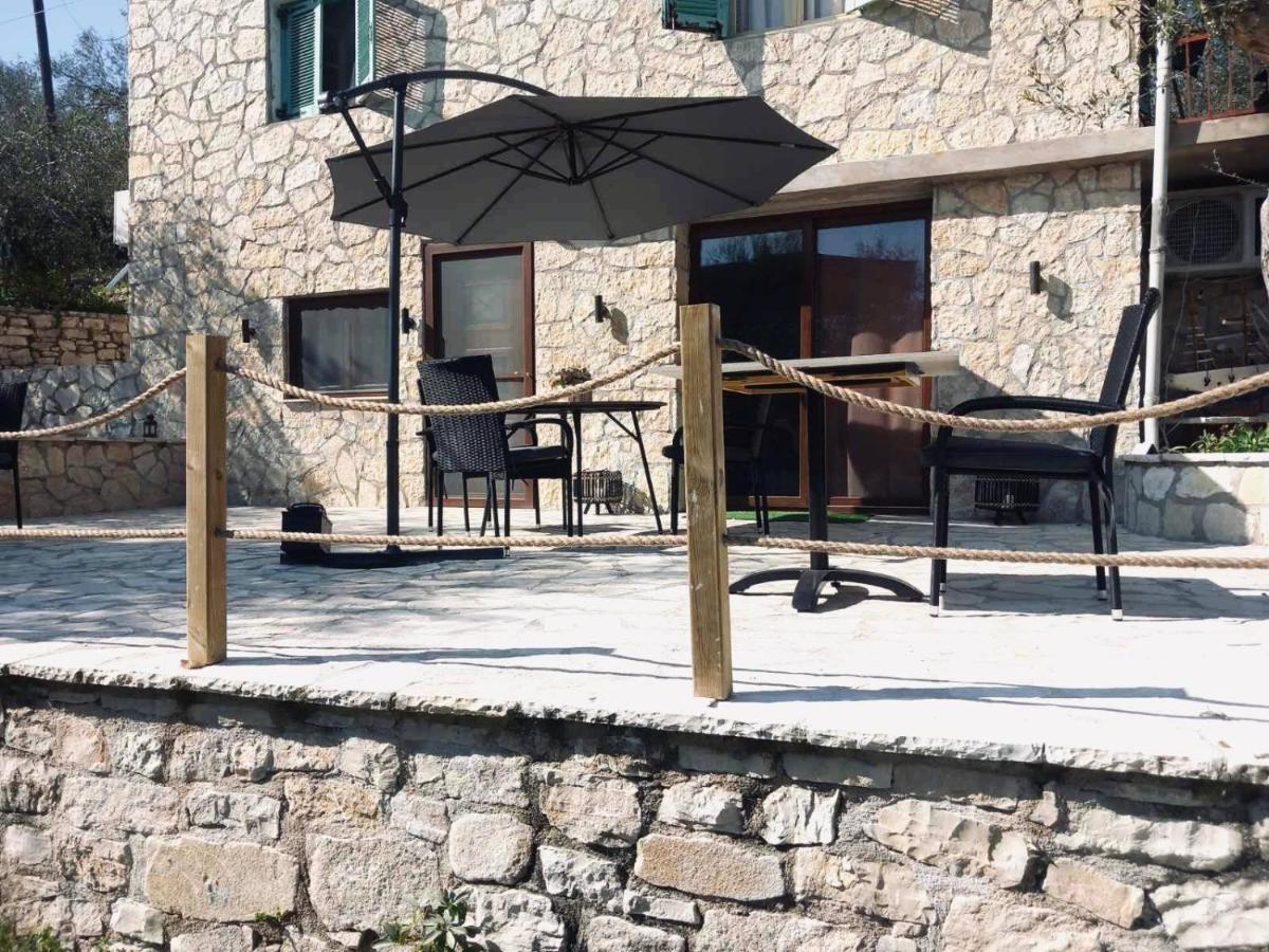 Moxy Paxos Apartments Гайос Екстериор снимка